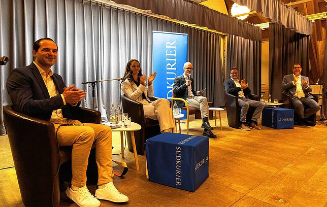 Bild 3: Alle Bilder der Veranstaltung und den KandidatInnen der SK-Podiumsdiskussion in Daisendorf