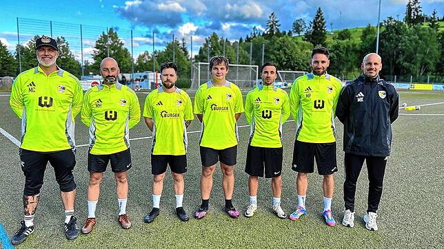Dominik Wehrle (v. l., Trainerteam), Sebastian Burger (Trainerteam neu), Patrick Ringwald (Neuzugang), Nico Fleig (Neuzugang A-Jugend), ...
