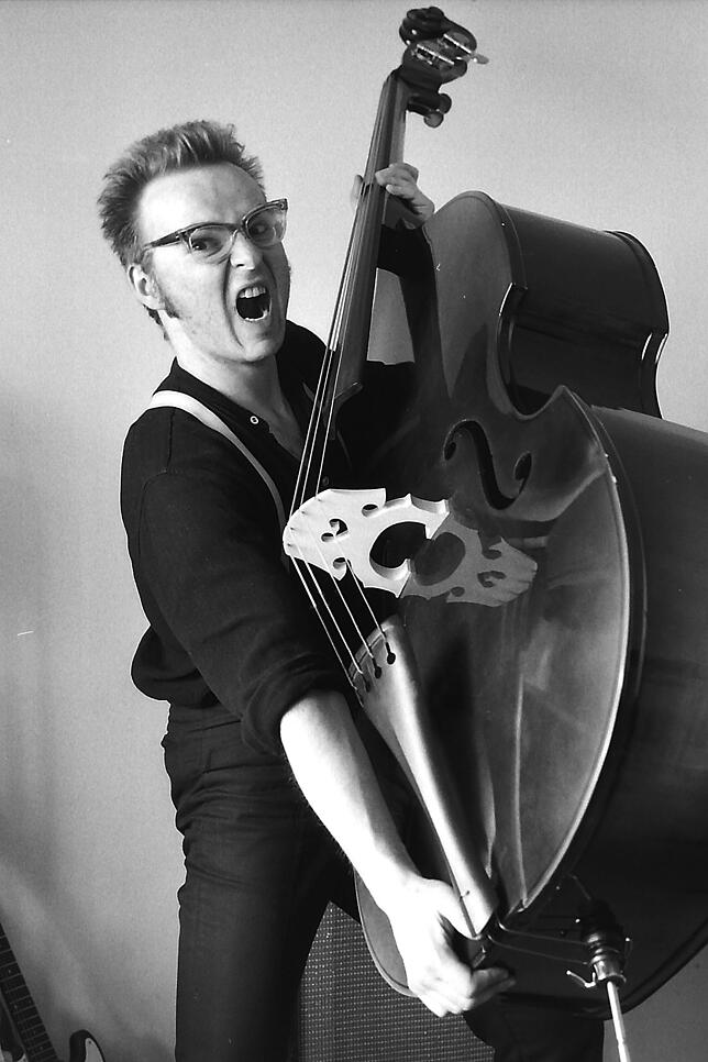 Schon als Teenager war das Kontrabass die große Liebe des Jens-Peter Volk – neben dem Bass.