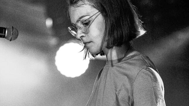 Für Julia Lauber ist die Musik ein Sprachrohr, mit dem über aktuelle und dringliche Themen in einer besonderen Art und Weise gesprochen ...
