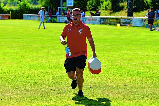 Bild 5: SC Lauchringen steigt nach 0:3 gegen Spvgg. Wutöschingen in die Kreisliga B ab &ndash; wir haben Bilder!