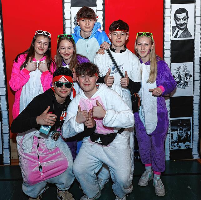 Bild 26: Narren befreien am Schmotzige die Donaueschinger Realschule