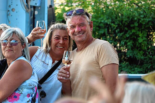 Bild 14: Anita Hofmann und andere Schlagerstars: Party beim Sound Beach Festival 2025 in Überlingen