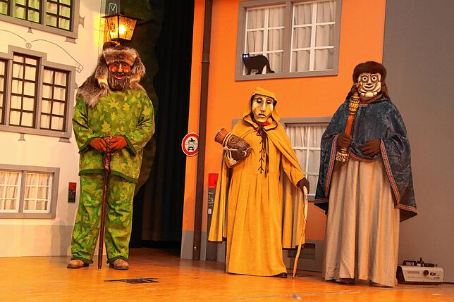Die drei Urmasken Ur-Maisenhardt, Siechemännle und der Römer der Bad Säckinger Fasnacht sind vorgestellt worden.