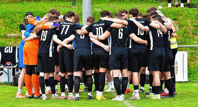 Bild 4: SV Buch besiegt die SG FC Wehr/Brennet mit 1:0 – und wir haben Fotos!