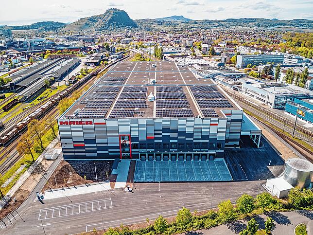 60 Millionen Euro hat das neue Logistikzentrum der Spedition Maier gekostet.