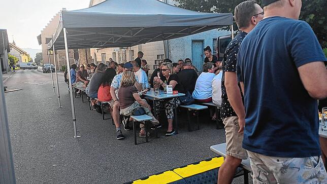 Bild 32: So schön wird beim Dorffest in Dangstetten gefeiert