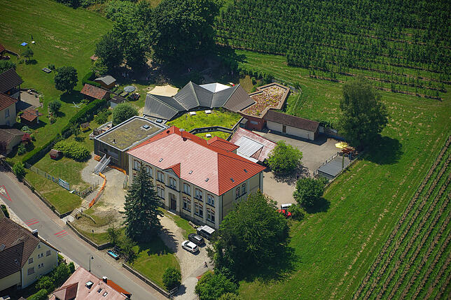 Schule und Kindergarten in Bodman.