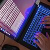 Zwei Computer stellte die Polizei bei dem wegen Nachstellung angeklagten Mann sicher. Sie wurden möglicherweise für anonyme Nachrichten ...