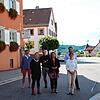 Bernhard Muffler vom Seilermuseum, Künstlerin Sybille Trefflich, Frank Weigelt, Leiter der VHS-Hauptstelle Stockach, Kulturamtsleiterin ...