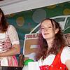 Julia Greinwald und Marie Faller wussten so einige witzige Anekdoten vom Jubiläumswochenende der Hasle-Maale zu berichten.