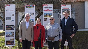 Bei der Spendenübergabe an den Theaterverein Zeitschleuse (von links): Klaus Danner, Präsident des Rotary Clubs Waldshut-Säckingen, ...