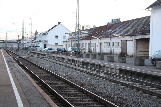 Das Material für den Umbau wird die Bahn hier lagern.