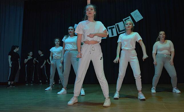 Beim Dancebattle der Hiphopper von den Tanzsportfreunden tritt Weiß gegen Schwarz an.