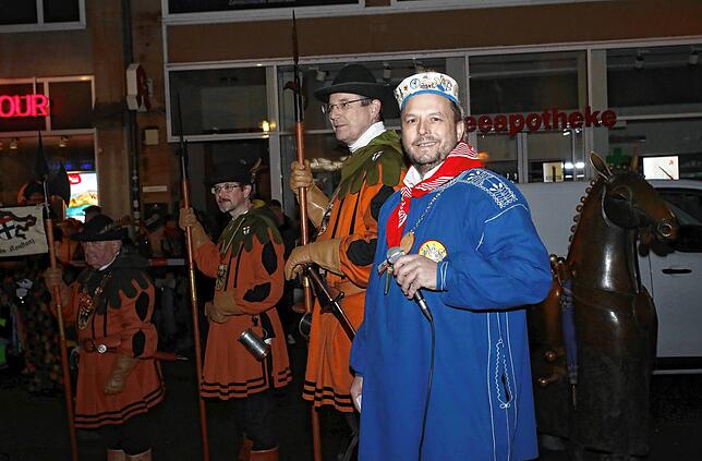Bild 10: Jetzt geht‘s richtig los! Fotos vom Ausrufen der Konstanzer Fasnacht auf der Marktstätte