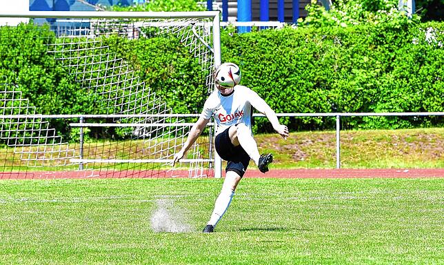 Bild 8: SG FC Wehr/Brennet setzt sich mit 6:1 gegen den SV BW Murg durch – und wir haben Fotos!