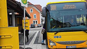 An dieser Haltestelle in Hilzingen lässt sich schon barrierefrei einsteigen. Bild: drm