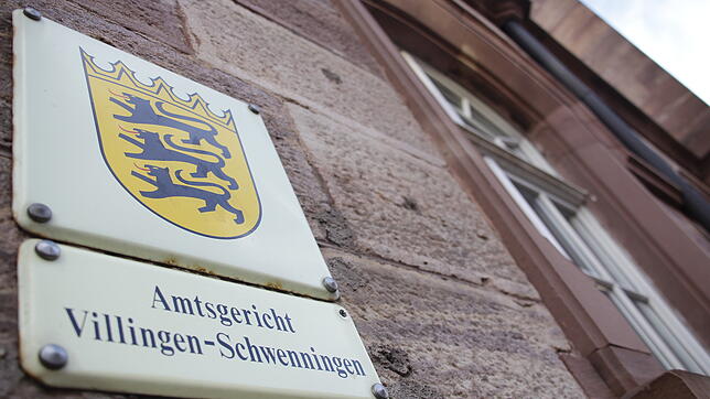 Vor dem Amtsgericht Villingen ist der Prozess gegen einen Mann geführt worden, der seine zum Tatzeitpunkt 13-jährige Enkeltochter ...