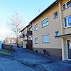 Sehen verlassen aus und sind es größtenteils auch: Die Wohnblöcke 12 bis 18 an der Kaltbrunner Straße in Allensbach.