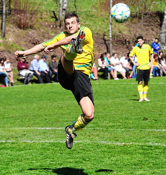 Neue Aufgabe: Marcel Amann &ndash; hier auf dem Archivbild von 2013 noch Spieler &ndash; kehrt beim SV Buch zur neuen Saison als ...