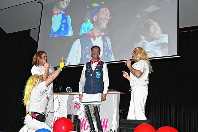 Bild 17: Die besten Bilder vom Bunte Abend des Narrenvereins Schwanenmühle in Unterlauchringen!