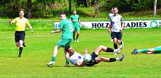 Bild 44: SV Buch besiegt SV Waldhaus im Derby mit 4:0 – und wir haben Fotos!