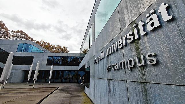 Die Zeppelin Universität hat ihren Hauptcampus im Fallenbrunnen. Für die nächsten fünf Jahre ist die staatliche Anerkennung gesichert.