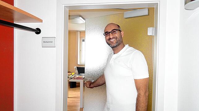 Dr. Atila Akinli praktiziert in der Pfullendorf Gemeinschaftspraxis &bdquo;Am Obertor&ldquo;. Dort kümmern sich insgesamt vier Ärzte um ...