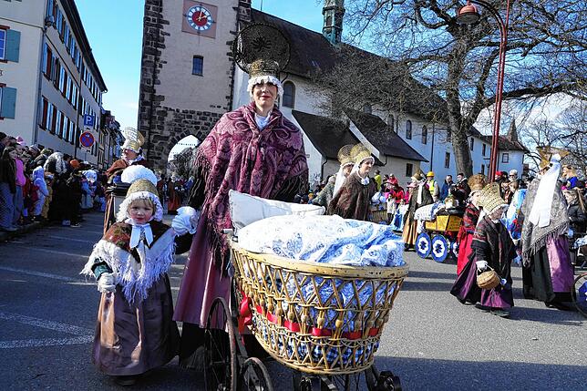Bild 21: So schön war es am Dienstag beim großen Umzug in Villingen (Teil 1)