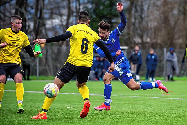 Bild 12: SV Blau-Weiß Murg bezwingt den VfR Horheim-Schwerzen mit 4:1 &ndash; und wir haben Bilder!