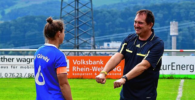 Bild 12: Fußballerinnen des SV Niederhof startet mit deutlichem 11:0-Derbysieg gegen die SG Hotzenwald in die neue Landesliga-Saison