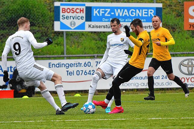 Bild 4: SV 08 Laufenburg kassiert beim SC Wyhl eine deftige 1:5-Klatsche &ndash; und wir haben die Bilder!