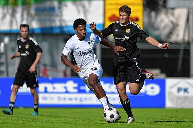 Bild 21: SV 08 Laufenburg unterliegt Tabellenführer FC Teningen mit 0:1 – und wir haben Fotos!