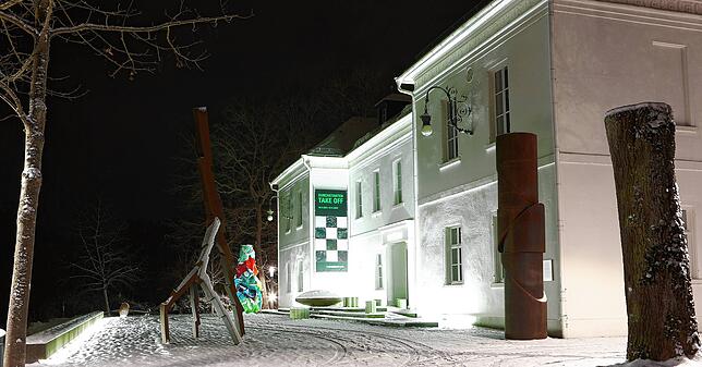 Das Museum Biedermann erstrahlt ganz in weiß.