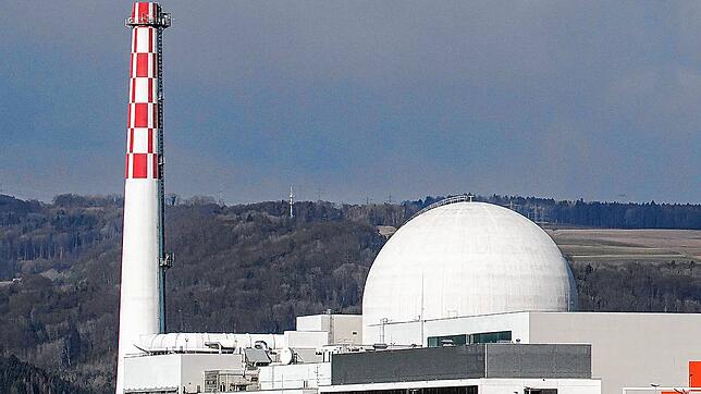 Auf dem Gelände des Atomkraftwerks Leibstadt (Schweiz) könnten nach Fertigstellung eines Schweizer Endlagers für Atommüll ausgediente ...