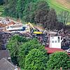 Die Brandstelle in Mauchen am 21. Juni 2022, einen Tag nach dem Großbrand in dem holzverarbeitenden Betrieb am 20. Juni