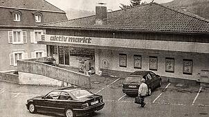 Der Edeka-Markt Sulger an der Laufenburger Andelsbachstraße im Jahr 2000 kurz vor seiner Schließung. An seiner Stelle steht heute ein ...