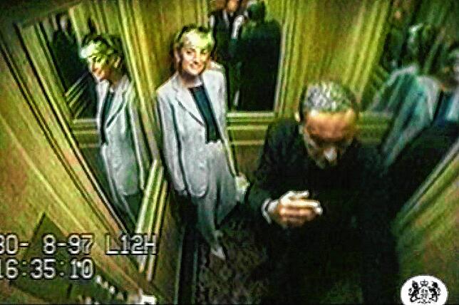 Das Videostandbild der Überwachungskamera des Ritz Hotels zeigt Prinzessin Diana und ihren Freund Dodi al Fayed am späten Nachmittag des ...