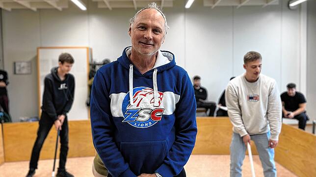 Jens Hartmann ist Lehrer und Sportwissenschaftler. Er sehe es als seine Aufgabe, die Schüler &ndash; besonders in der aktuellen ...