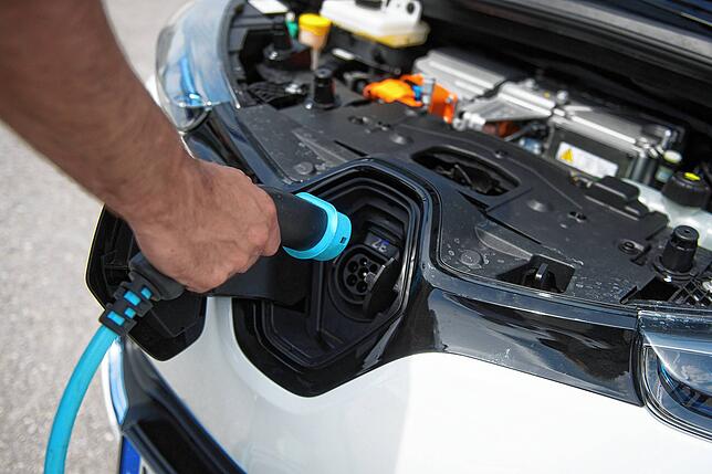 Bei E-Autos als Gebrauchtwagen muss man aufpassen.