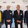 Auszeichnung in der Landeshauptstadt: DRK-Vize Peter Löchle konnte Roland Unger aus Gottmadingen und Ingolf Häußler aus ...