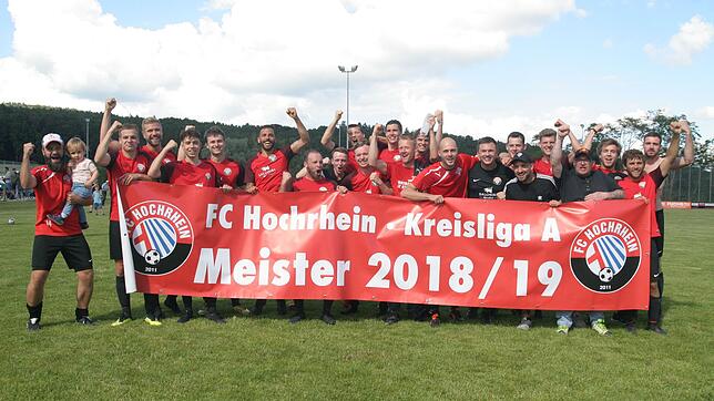 Meister: Der FC Hochrhein feierte den Meistertitel in der Fußball-Kreisliga A, Ost mit 73 Punkten und 87:37 Toren. Das erfolgreiche Team ...