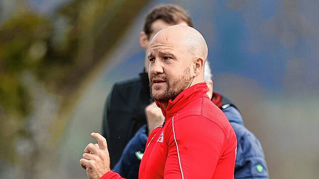 Steffen Keller, Trainer des FC Bodmann Ludwigshafen, und seine Mannschaft müssen eine 1:3-Niederlage gegen den SV Allensbach hinnehmen.