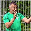 Blumbergs Trainer Frank Berrer war verärgert über eine Szene beim Spiel seiner Mannschaft in Grafenhausen.