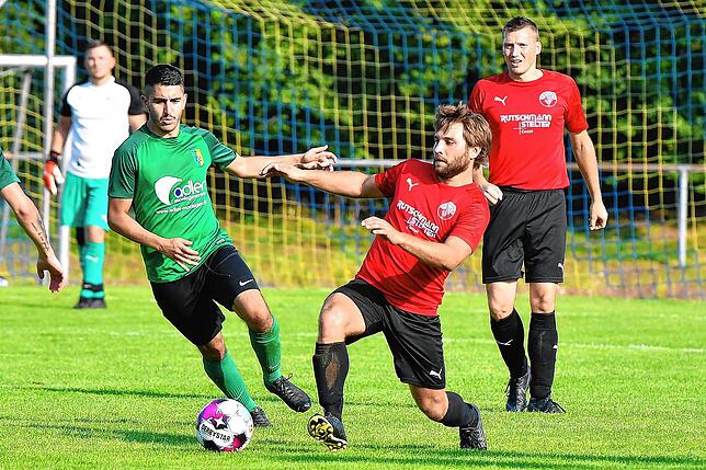Bild 22: SV Herten müht sich zu einem 2:0 gegen den FC Hochrhein &ndash; und wir haben Bilder!