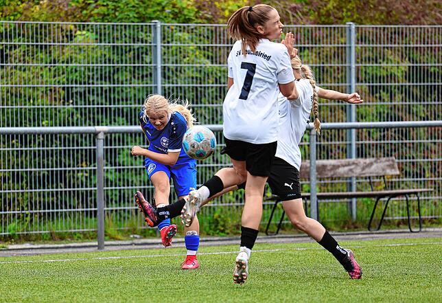 Bild 23: Unsere große Bildergalerie vom Oberliga-Spiel der B-Mädchen des Hegauer FV gegen den FV Deuchelried