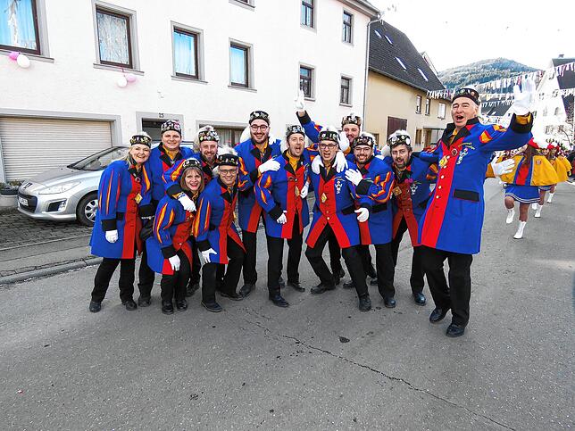 Bild 5: Viele Zuschauer beim Umzug in Gutmadingen am Sonntag