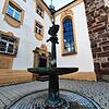 Der Marienbrunnen: Ein Kunstwerk am Bickentor mit einer besonderen Anmutung.