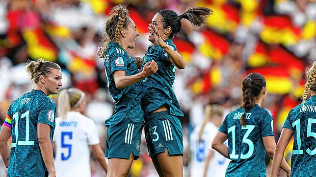 Die deutschen Fußballerinnen haben derzeit Grund zum Jubeln bei der EM in England. Ein gutes Abschneiden der Nationalmannschaft könnte ...