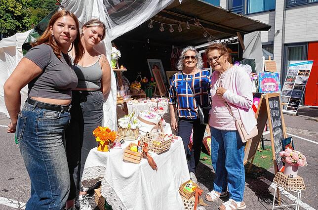 Bild 17: Buntes Markttreiben im Städtle – exklusive Bilder